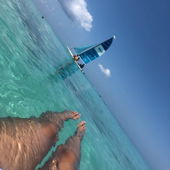 Meet your Posher, Karen - Picture 1 of 1